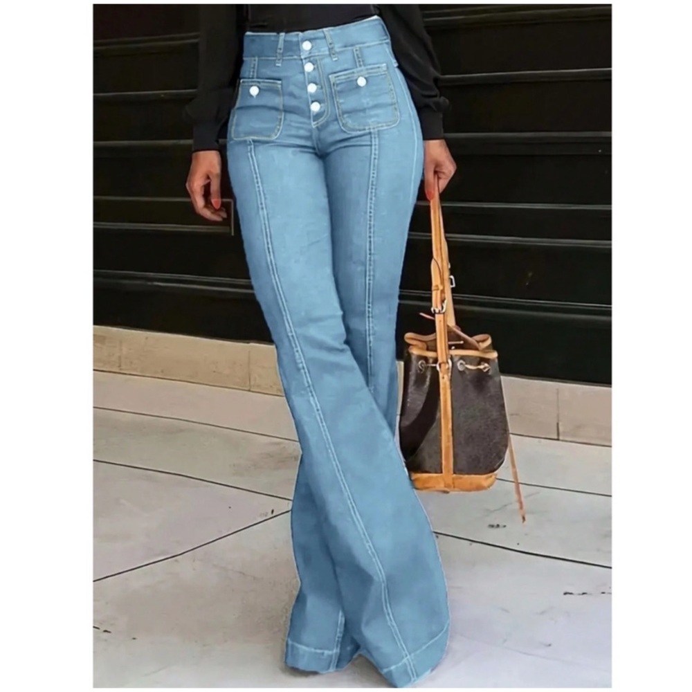 Light Wash High waisted Button Fly Flared
Leg Denim  Stretchy Jeans - Picture 2 of 3